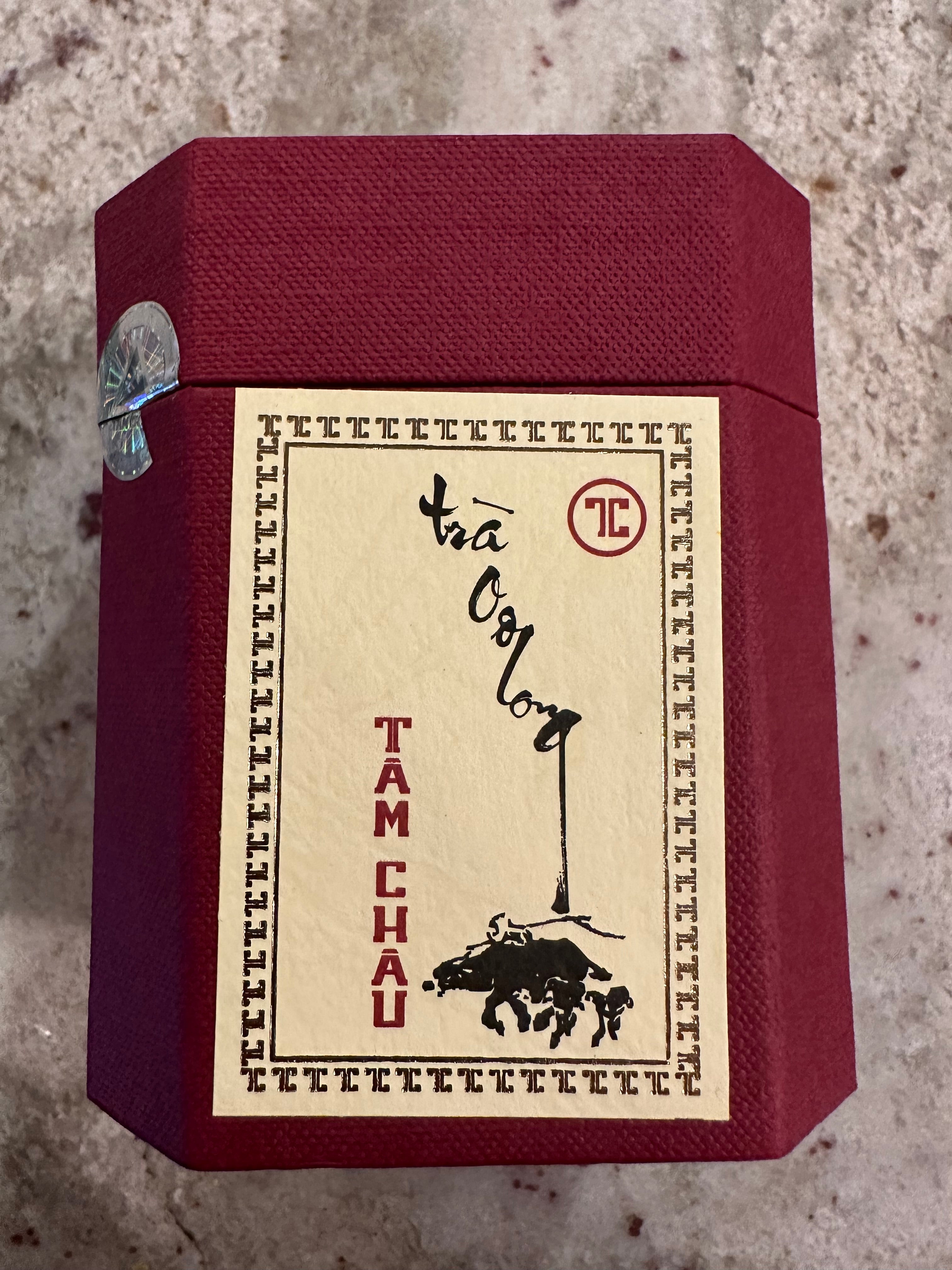 Item 001 oolong Tea by Tam Chau